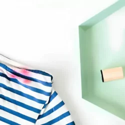 لکه مواد آرایشی